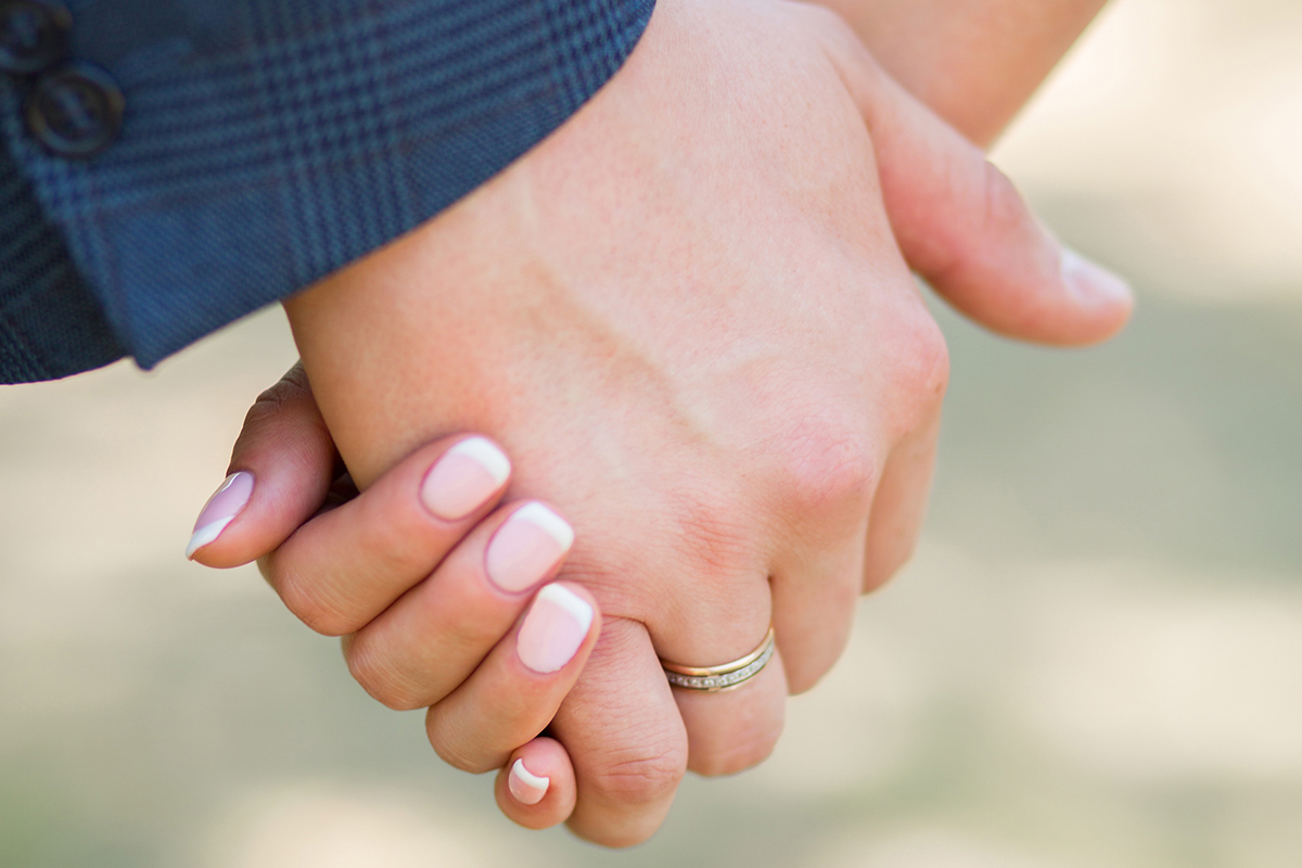 結婚指輪は着けっぱなしで大丈夫？着けっぱなしの人の割合やメリット・デメリットを解説！