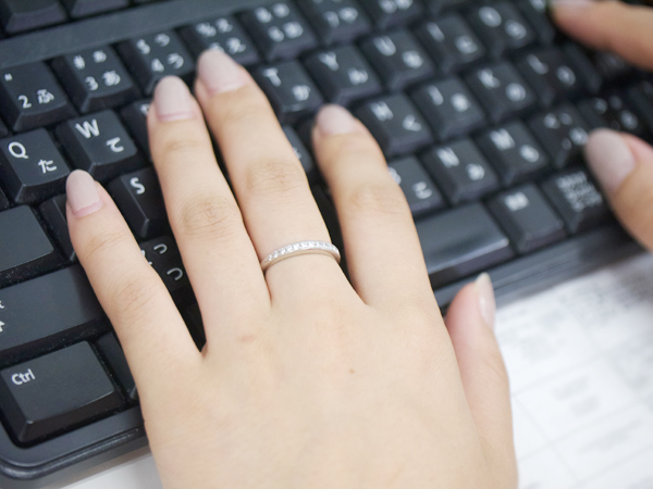 万能ハーフエタニティリングのメリット | K.UNO BLOG | 結婚指輪・婚約指輪・オーダーメイドのケイウノ