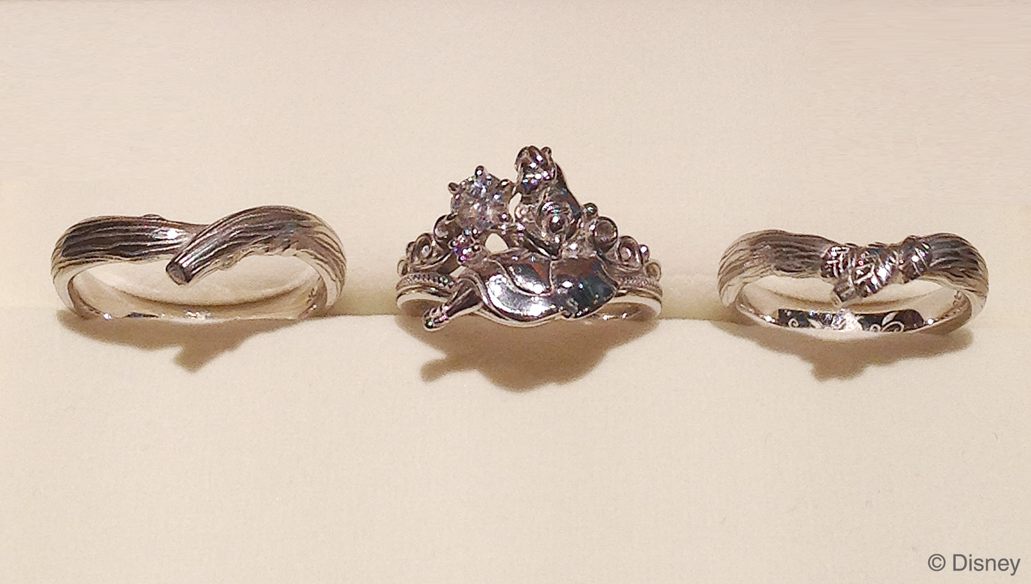 「ふしぎの国のアリス」結婚指輪、婚約指輪