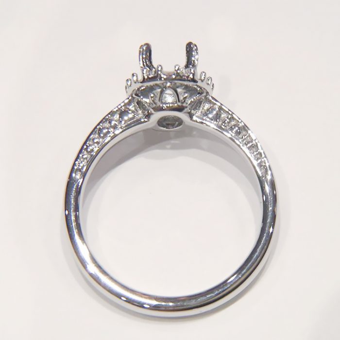 オーダーメイド婚約指輪の金属